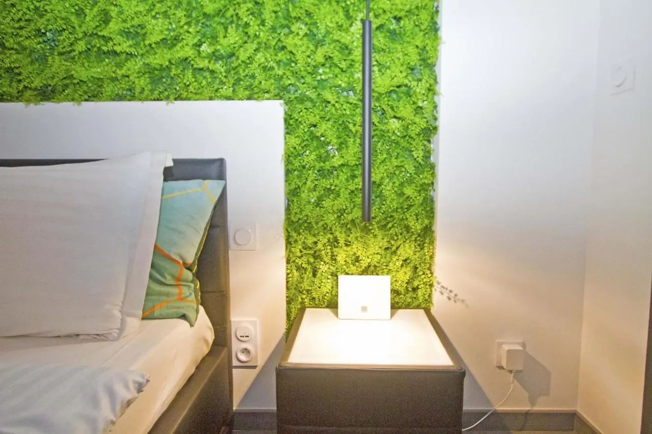 Luxury Garden Jacuzzi Promenade Apartment Nice France